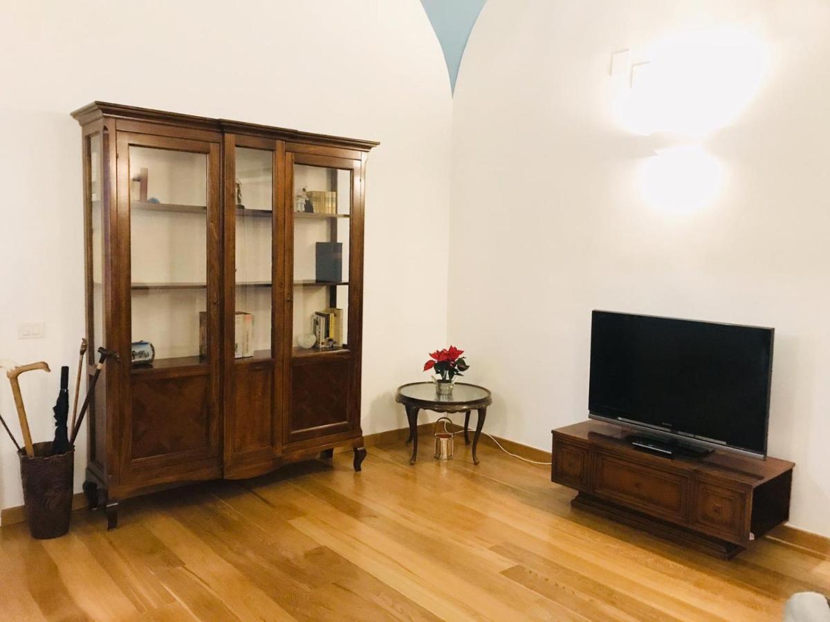 Suite Mari Неаполь Екстер'єр фото