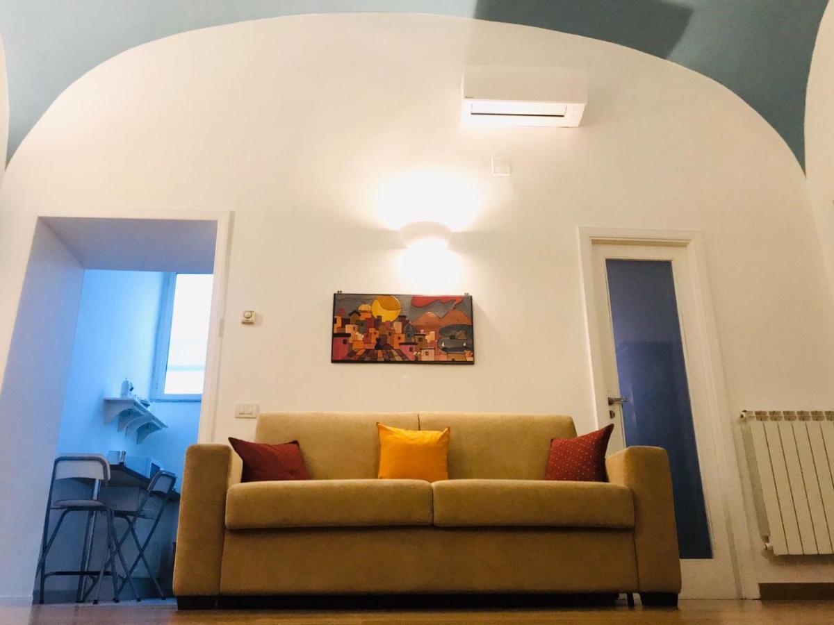 Suite Mari Неаполь Екстер'єр фото