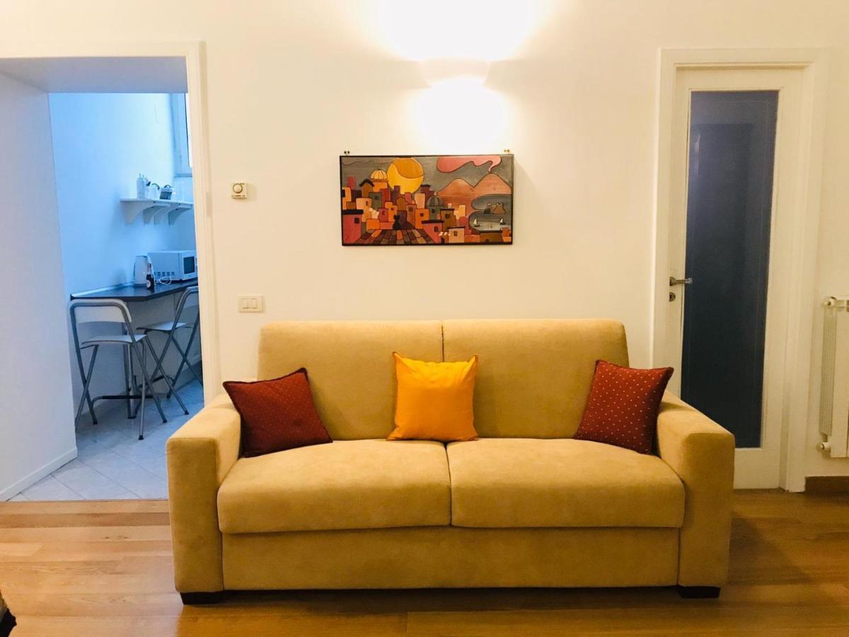 Suite Mari Неаполь Екстер'єр фото